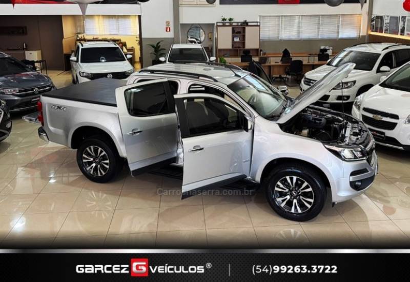 CHEVROLET - S10 - 2019/2020 - Prata - R$ 177.000,00
