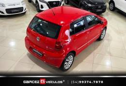 VOLKSWAGEN - FOX - 2010/2011 - Vermelha - R$ 34.900,00