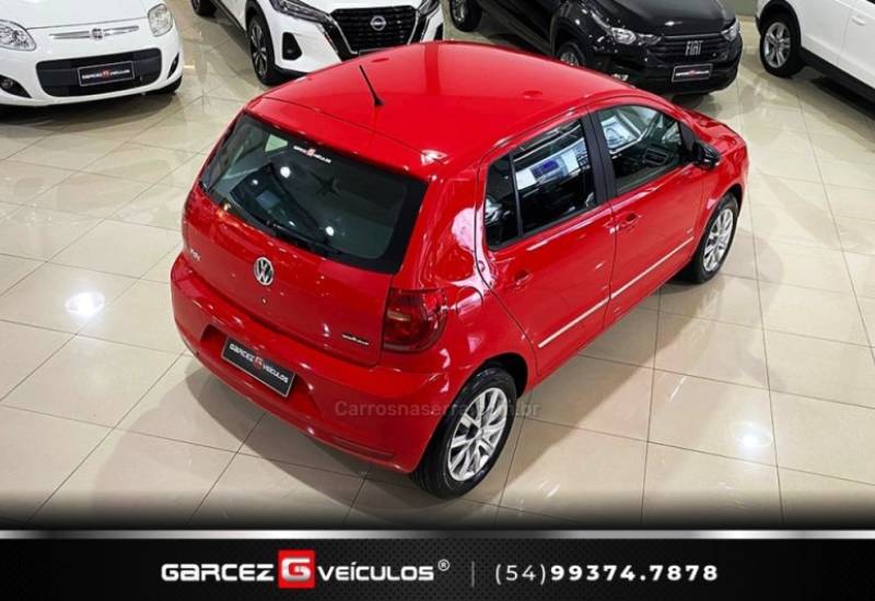 VOLKSWAGEN - FOX - 2010/2011 - Vermelha - R$ 34.900,00