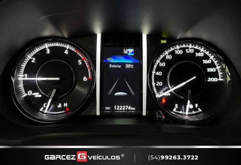 TOYOTA - HILUX SW4 - 2022/2022 - Cinza - R$ 339.900,00