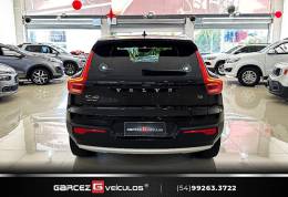 VOLVO - XC 40 - 2020/2020 - Preta - R$ 152.000,00