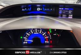 HONDA - CIVIC - 2013/2014 - Prata - R$ 74.900,00