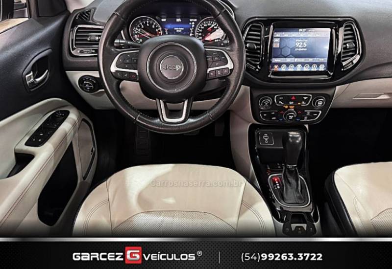 JEEP - COMPASS - 2017/2018 - Branca - R$ 106.000,00