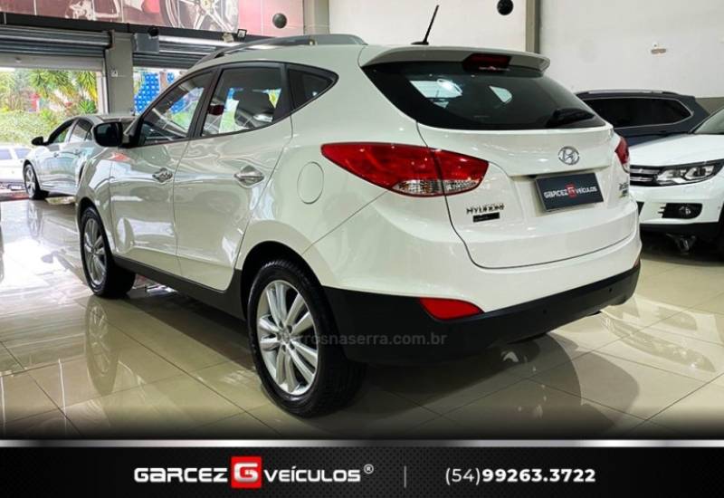 HYUNDAI - IX35 - 2014/2015 - Branca - R$ 76.900,00