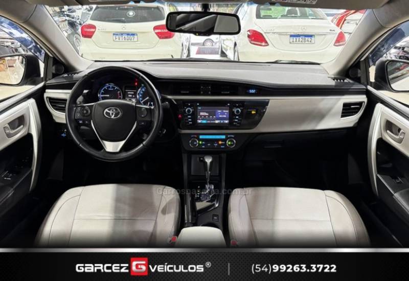 TOYOTA - COROLLA - 2015/2016 - Branca - R$ 88.000,00