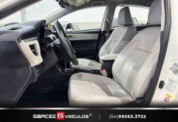TOYOTA - COROLLA - 2015/2016 - Branca - R$ 88.000,00