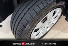 FORD - KA - 2017/2018 - Branca - R$ 47.900,00