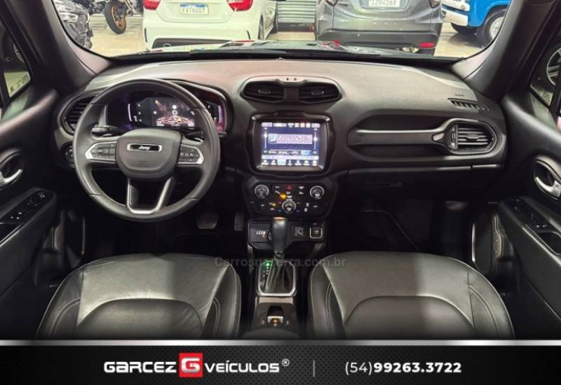 JEEP - RENEGADE - 2022/2022 - Preta - R$ 129.900,00