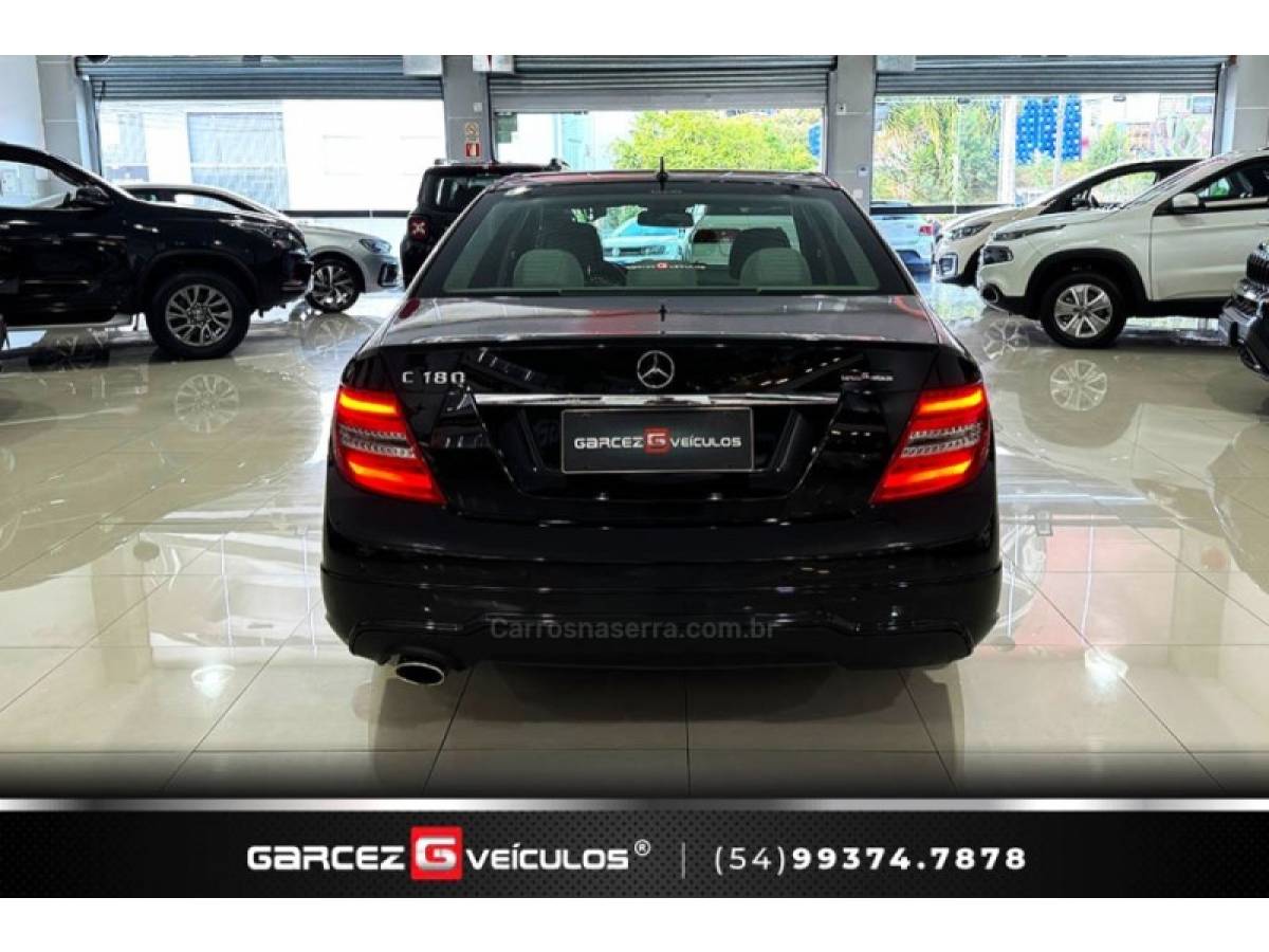 MERCEDES-BENZ - C 180 - 2013/2014 - Preta - R$ 84.000,00