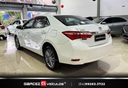 TOYOTA - COROLLA - 2015/2016 - Branca - R$ 88.000,00