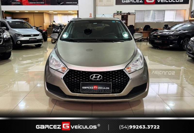 HYUNDAI - HB20 - 2016/2017 - Prata - R$ 66.500,00