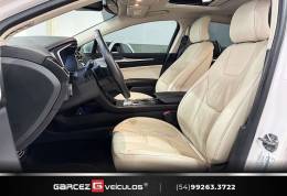 FORD - FUSION - 2016/2017 - Branca - R$ 110.000,00