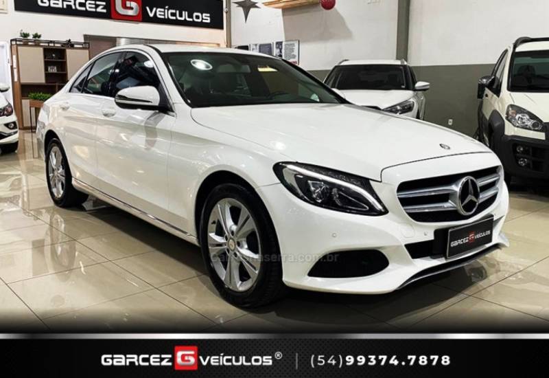 MERCEDES-BENZ - C 180 - 2015/2016 - Branca - R$ 115.000,00