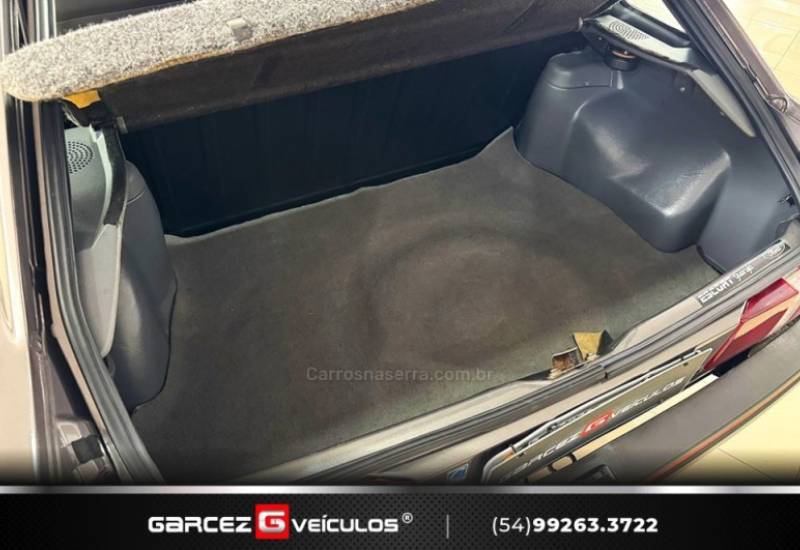 FORD - ESCORT - 1992/1992 - Cinza - R$ 46.000,00