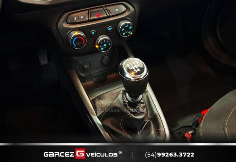 CHEVROLET - ONIX - 2014/2014 - Preta - R$ 51.900,00