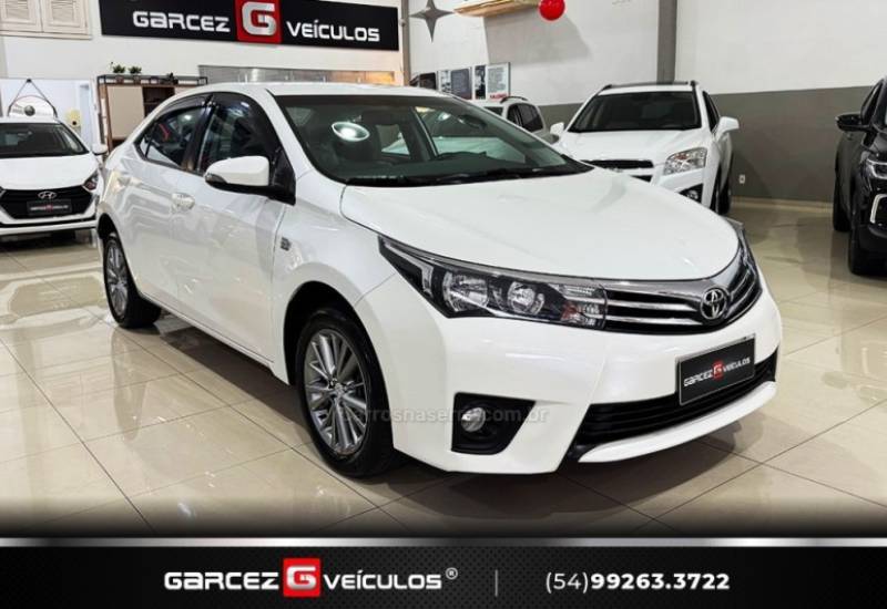 TOYOTA - COROLLA - 2015/2016 - Branca - R$ 88.000,00